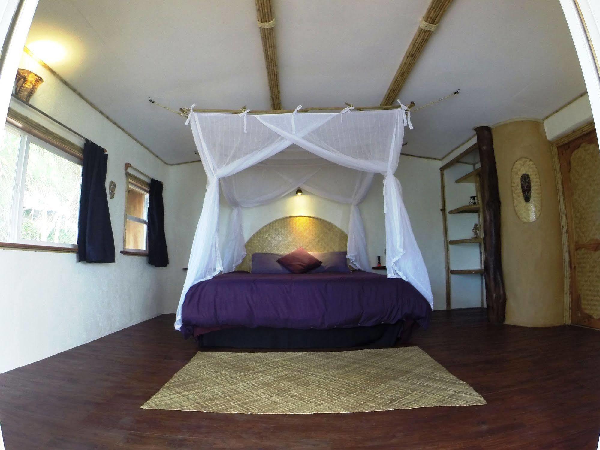 Mandala Resort Neiafu 外观 照片